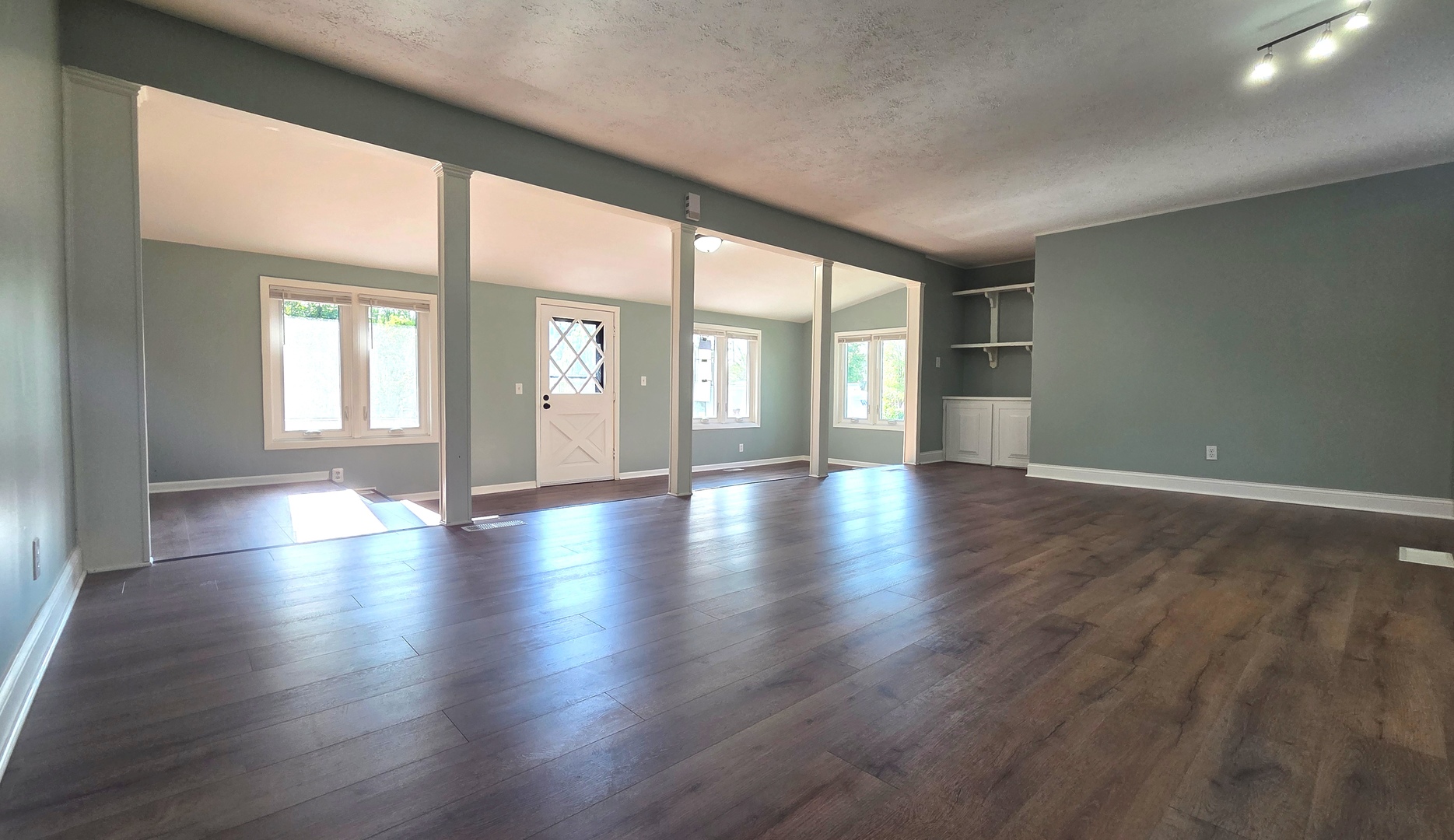 412 Meadow Lane