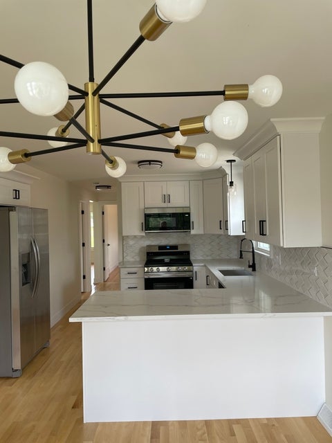 Photo of 7925 Natchez Avenue, Burbank, IL 60459 (MLS # 12736534)
