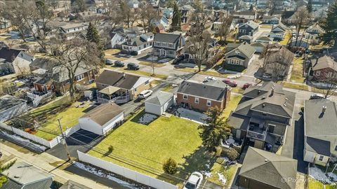 Tiny photo for 1630 Henry Avenue, Des Plaines, IL 60016 (MLS # 12569274)