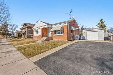 Tiny photo for 1630 Henry Avenue, Des Plaines, IL 60016 (MLS # 12569274)