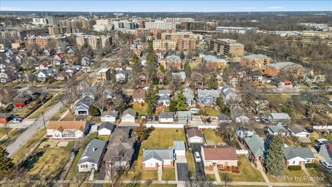 Tiny photo for 1630 Henry Avenue, Des Plaines, IL 60016 (MLS # 12569274)