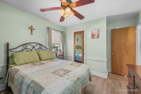 Tiny photo for 1630 Henry Avenue, Des Plaines, IL 60016 (MLS # 12569274)