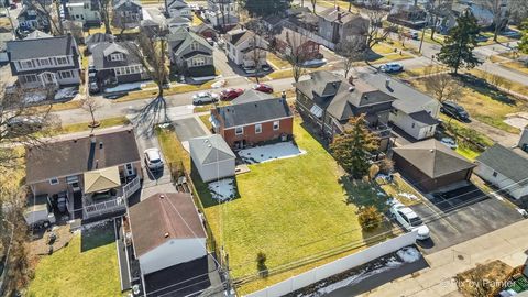 Tiny photo for 1630 Henry Avenue, Des Plaines, IL 60016 (MLS # 12569274)