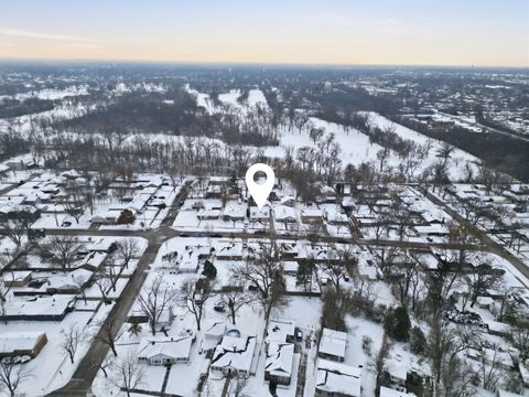 Tiny photo for 2451 Hawthorne Road, Homewood, IL 60430 (MLS # 12526970)