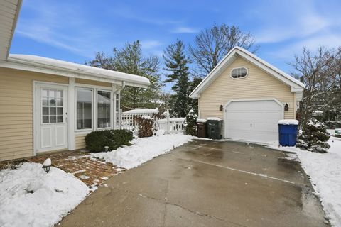 Tiny photo for 2451 Hawthorne Road, Homewood, IL 60430 (MLS # 12526970)