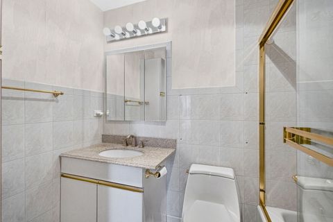 Tiny photo for 8620 Waukegan Road #408, Morton Grove, IL 60053 (MLS # 12575322)