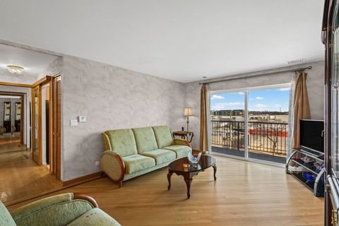 Tiny photo for 8620 Waukegan Road #408, Morton Grove, IL 60053 (MLS # 12575322)