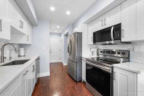 Tiny photo for 802 Dighton Lane, Schaumburg, IL 60173 (MLS # 12661375)