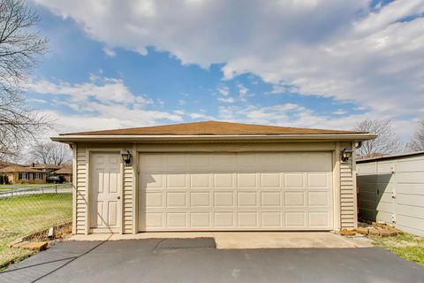 Tiny photo for 12044 S Holmberg Court, Alsip, IL 60803 (MLS # 12614834)
