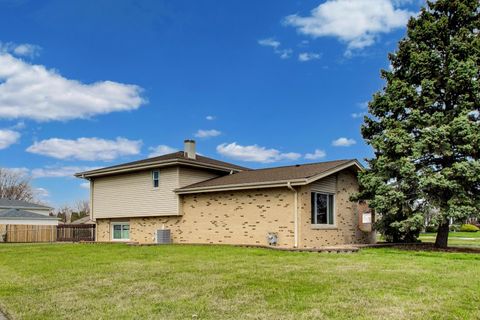 Tiny photo for 12044 S Holmberg Court, Alsip, IL 60803 (MLS # 12614834)