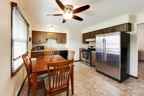 Tiny photo for 12044 S Holmberg Court, Alsip, IL 60803 (MLS # 12614834)