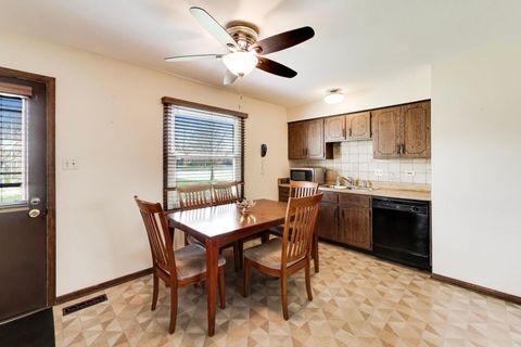 Tiny photo for 12044 S Holmberg Court, Alsip, IL 60803 (MLS # 12614834)