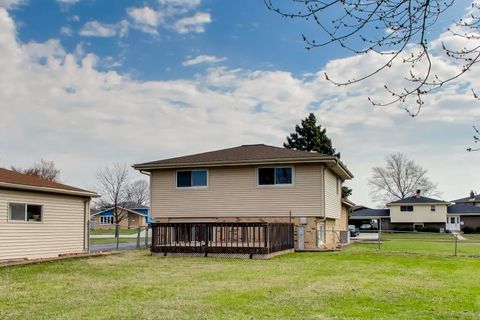 Tiny photo for 12044 S Holmberg Court, Alsip, IL 60803 (MLS # 12614834)