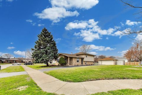 Tiny photo for 12044 S Holmberg Court, Alsip, IL 60803 (MLS # 12614834)