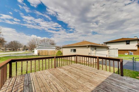 Tiny photo for 12044 S Holmberg Court, Alsip, IL 60803 (MLS # 12614834)