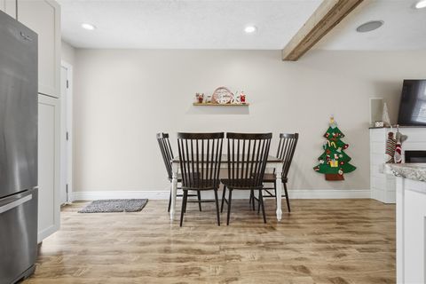 Tiny photo for 4 Siesta Court, Bloomington, IL 61704 (MLS # 12530892)