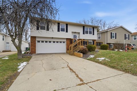 Tiny photo for 4 Siesta Court, Bloomington, IL 61704 (MLS # 12530892)