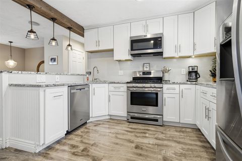 Tiny photo for 4 Siesta Court, Bloomington, IL 61704 (MLS # 12530892)