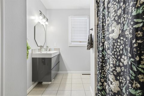 Tiny photo for 4 Siesta Court, Bloomington, IL 61704 (MLS # 12530892)