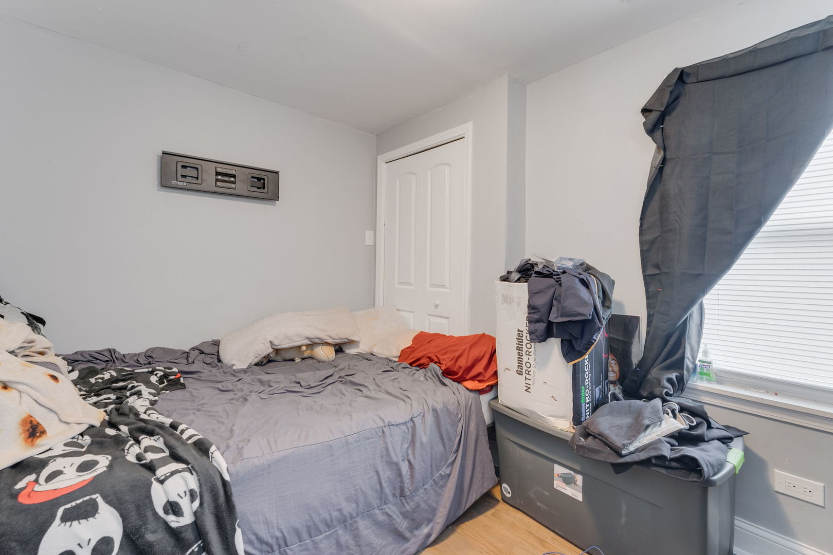 Harvey, Illinois 60426, United States, 3 Bedrooms Bedrooms, ,2 BathroomsBathrooms,Residential,Active,255123