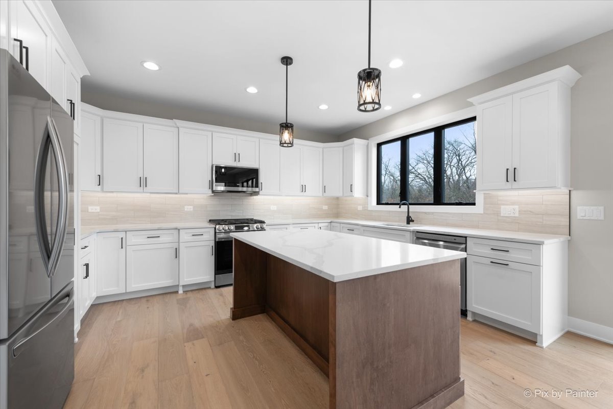 1225 Noble Drive