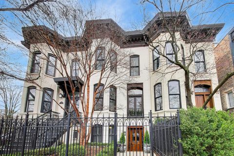Photo of Chicago, IL 60614 (MLS # 12625987)