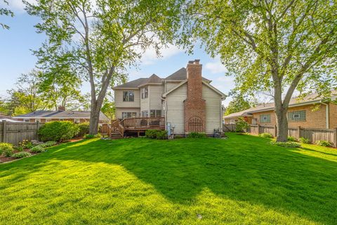 Tiny photo for 4001 Washington Street, Downers Grove, IL 60515 (MLS # 12555286)