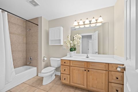 Tiny photo for 4001 Washington Street, Downers Grove, IL 60515 (MLS # 12555286)