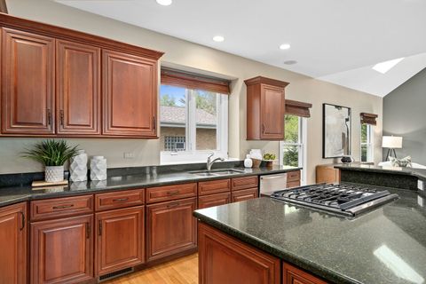 Tiny photo for 4001 Washington Street, Downers Grove, IL 60515 (MLS # 12555286)