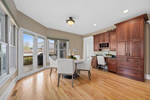 Tiny photo for 4001 Washington Street, Downers Grove, IL 60515 (MLS # 12555286)