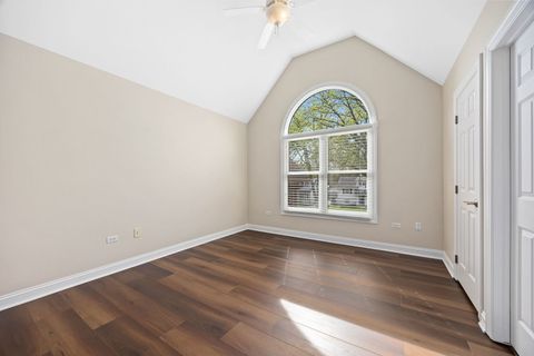 Tiny photo for 4001 Washington Street, Downers Grove, IL 60515 (MLS # 12555286)