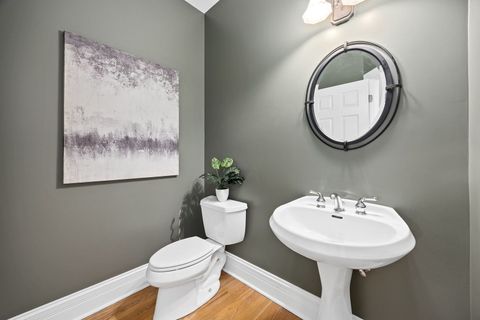Tiny photo for 4001 Washington Street, Downers Grove, IL 60515 (MLS # 12555286)