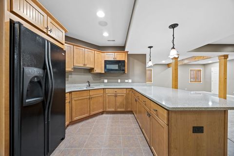 Tiny photo for 4001 Washington Street, Downers Grove, IL 60515 (MLS # 12555286)