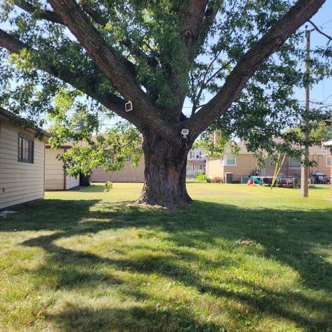 Tiny photo for 16646 Maryland Avenue, South Holland, IL 60473 (MLS # 12473846)