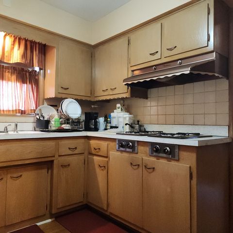 Tiny photo for 16646 Maryland Avenue, South Holland, IL 60473 (MLS # 12473846)