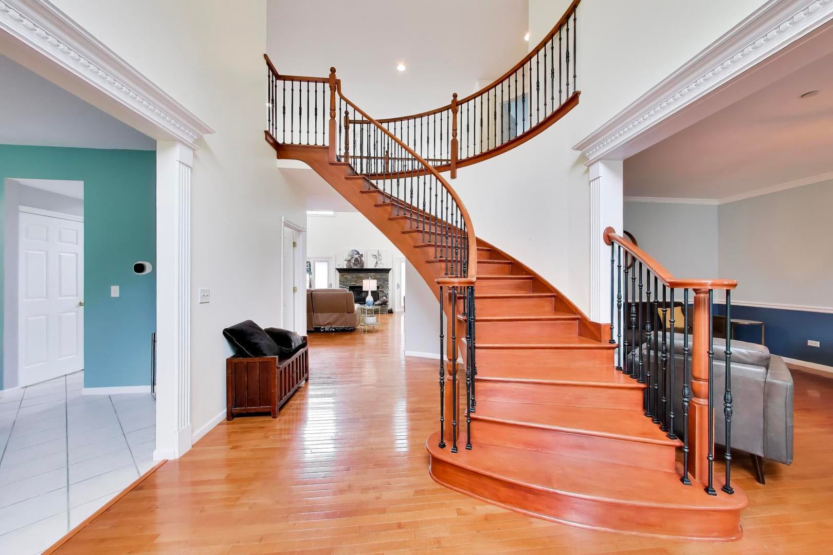 5667 Notting Hill Road