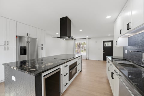 Tiny photo for 231 Saint Marys Parkway, Buffalo Grove, IL 60089 (MLS # 12687083)