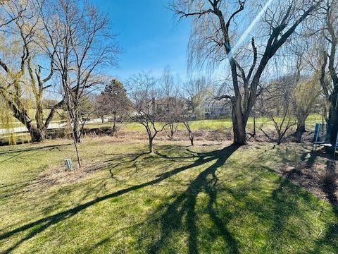 Tiny photo for 1833 Barnhill Drive, Mundelein, IL 60060 (MLS # 12604861)