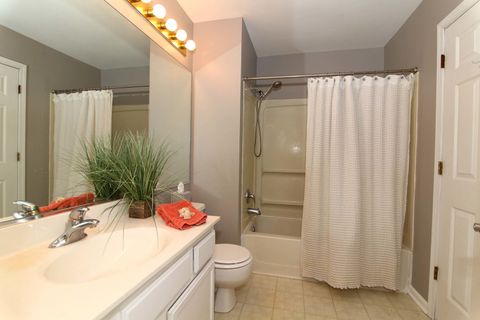 Tiny photo for 1833 Barnhill Drive, Mundelein, IL 60060 (MLS # 12604861)