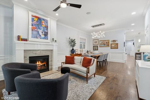 Tiny photo for 886 W Lill Avenue #1, Chicago, IL 60614 (MLS # 12444266)