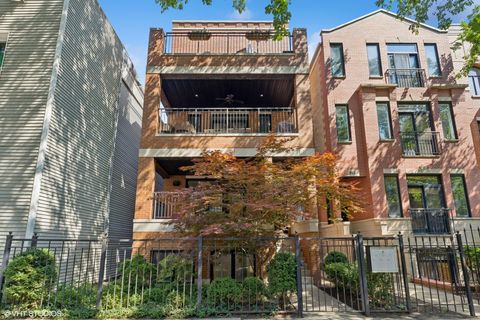 Photo of 886 W Lill Avenue #1, Chicago, IL 60614 (MLS # 12444266)
