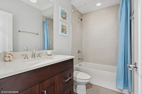 Tiny photo for 886 W Lill Avenue #1, Chicago, IL 60614 (MLS # 12444266)