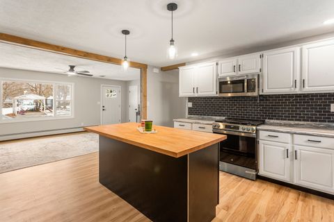 Tiny photo for 402 S Washington Street, Saybrook, IL 61770 (MLS # 12532331)