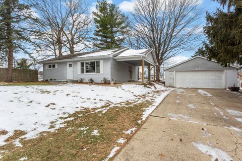 Tiny photo for 402 S Washington Street, Saybrook, IL 61770 (MLS # 12532331)