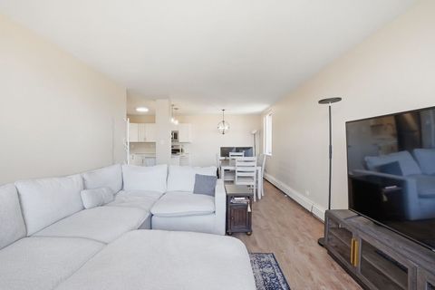 Tiny photo for 9740 S Pulaski Road #605, Oak Lawn, IL 60453 (MLS # 12606939)