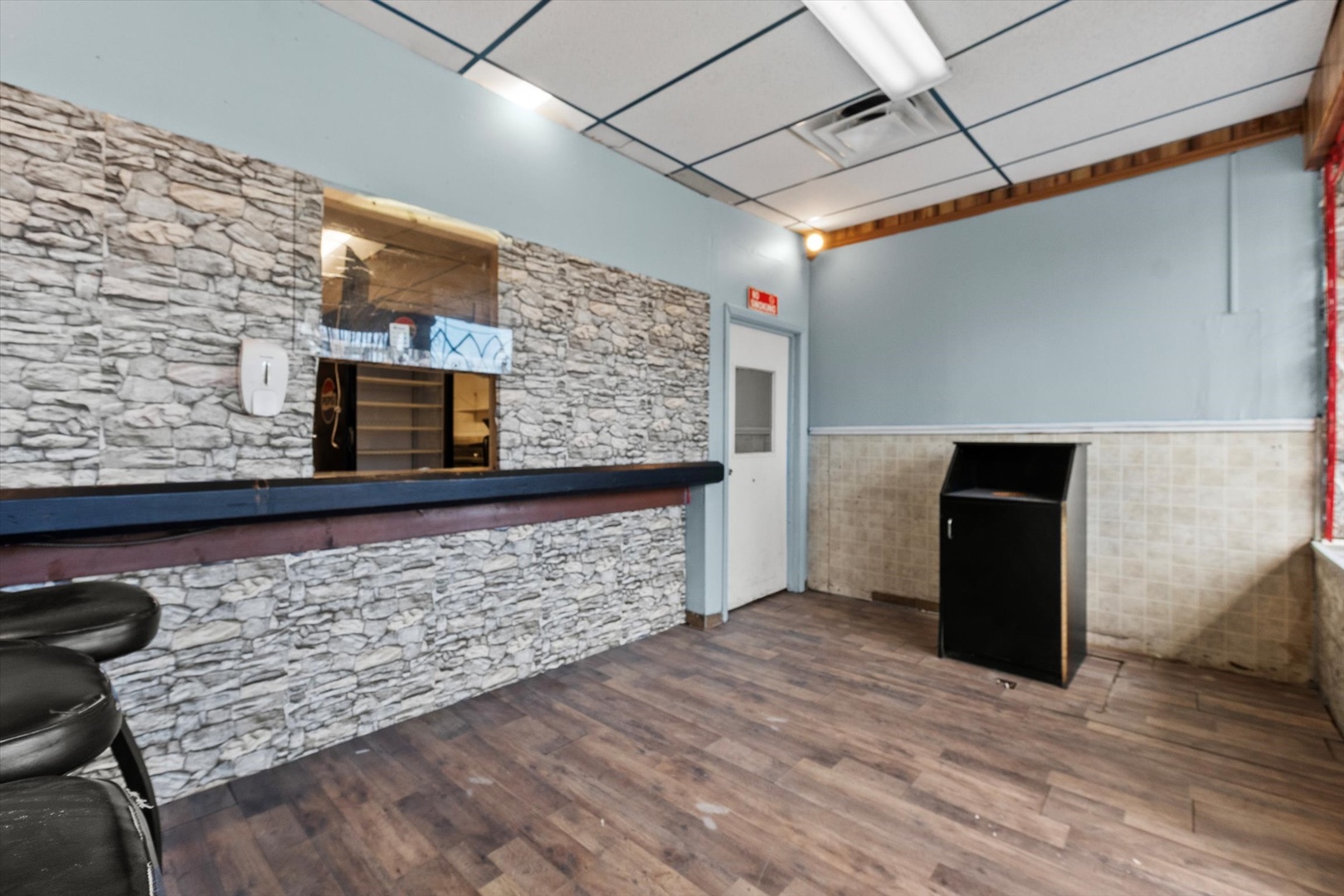 10606 S Torrence Avenue