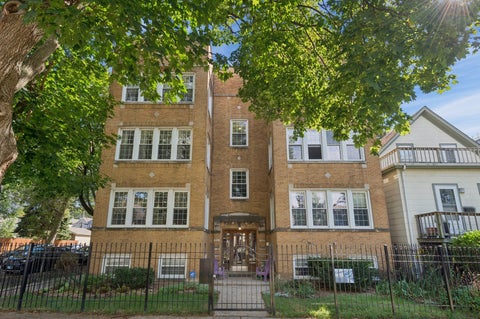 Photo of 5125 N CLAREMONT Avenue #3S, Chicago, IL 60625 (MLS # 12767398)