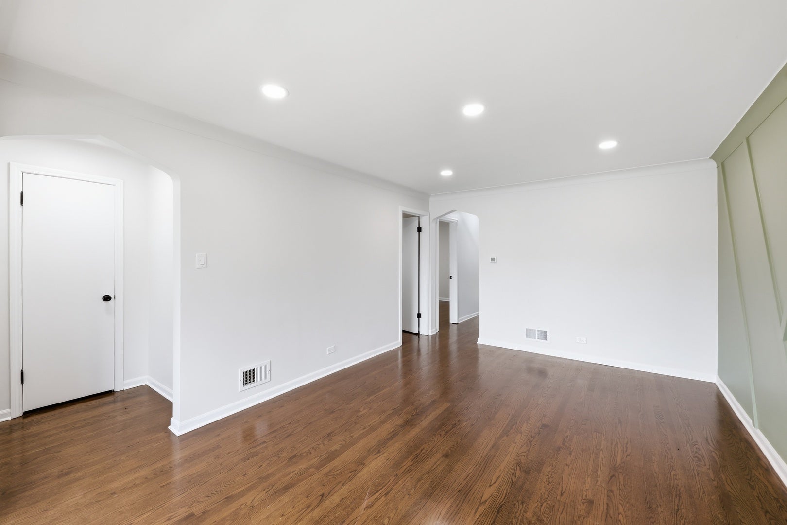3531 W 73rd Place