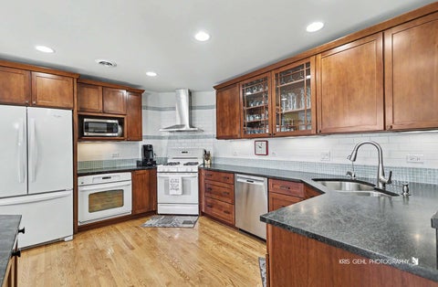 Tiny photo for 907 Sherwood Drive, Prospect Heights, IL 60070 (MLS # 12777951)