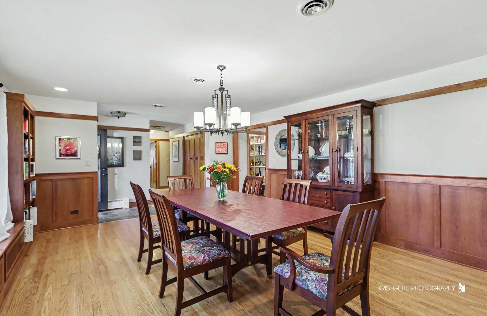 907 Sherwood Drive